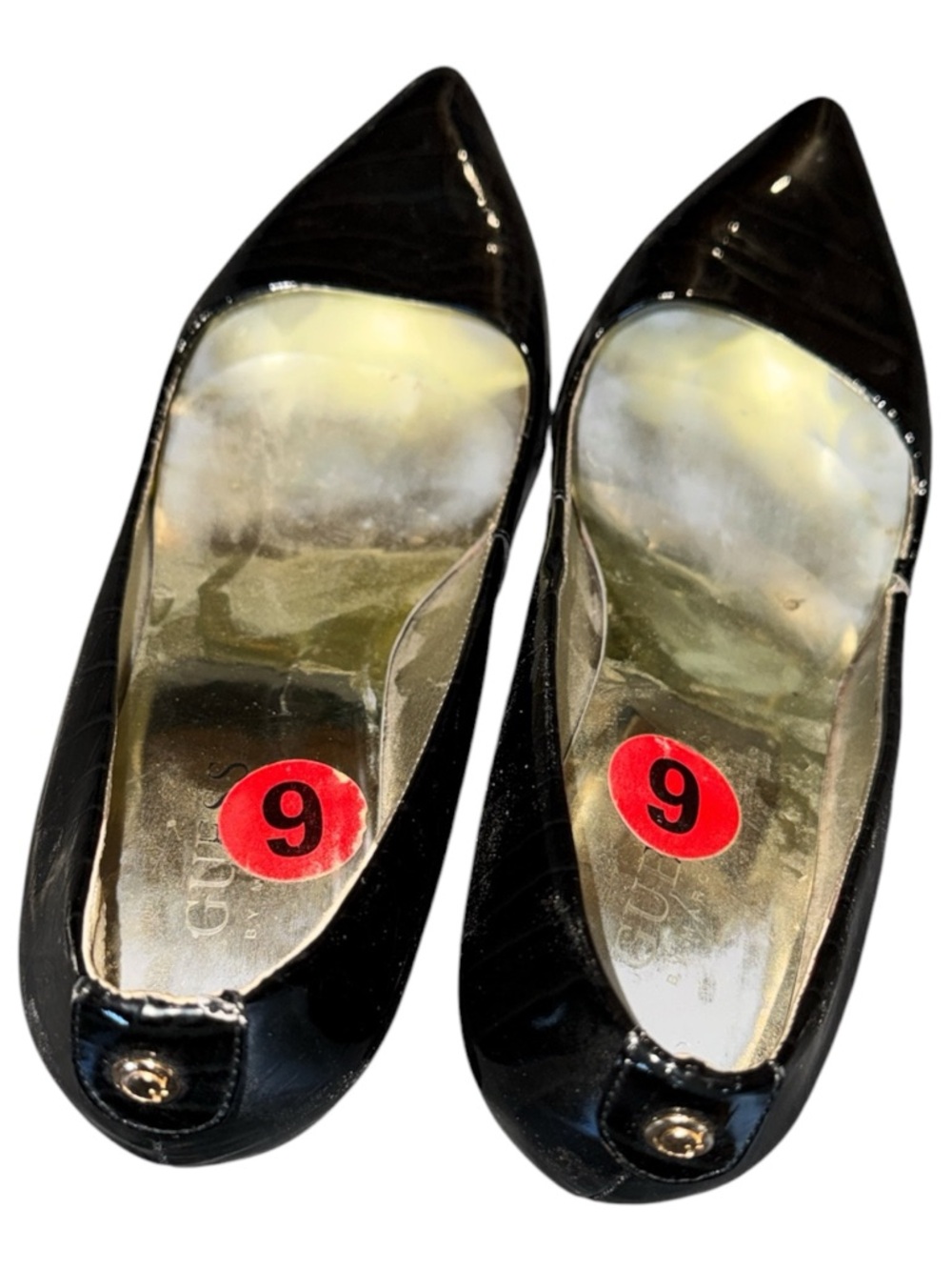 GUESS Black Croc-Embossed Pointed Toe Kitten Heels - Picture 5 of 7